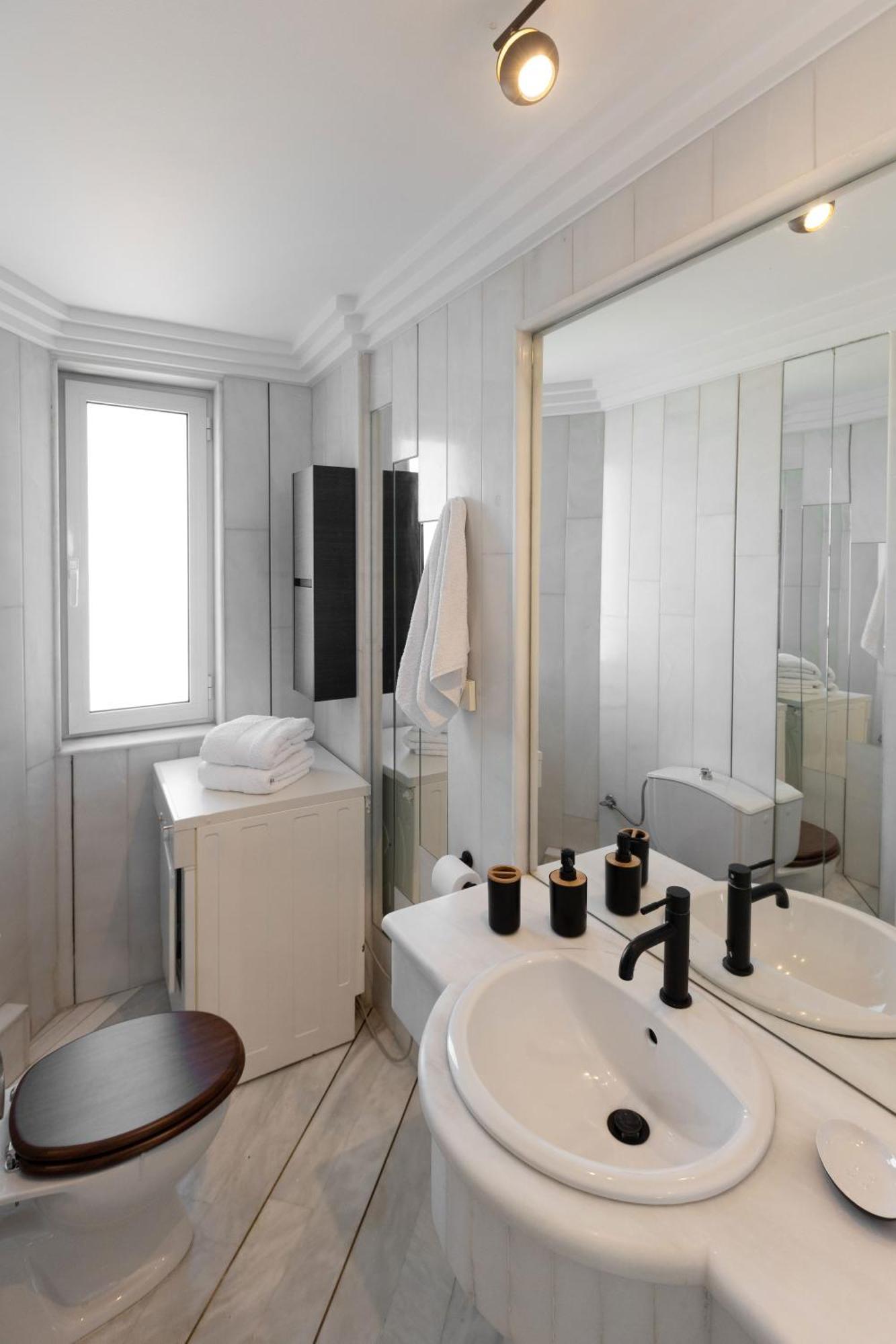 Nice Sea View Elegant Apartment Атина Екстериор снимка